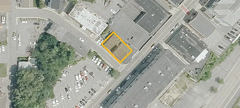 106 Main St