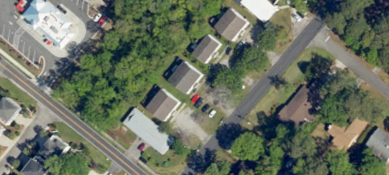 910 Poplar Dr