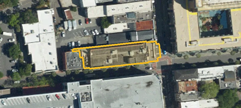 225 King St