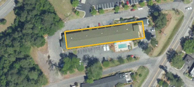 115 Holiday Dr