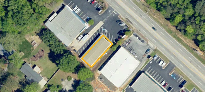 1215 Main St