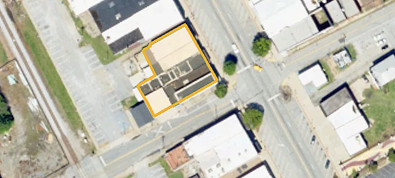 140 Main St