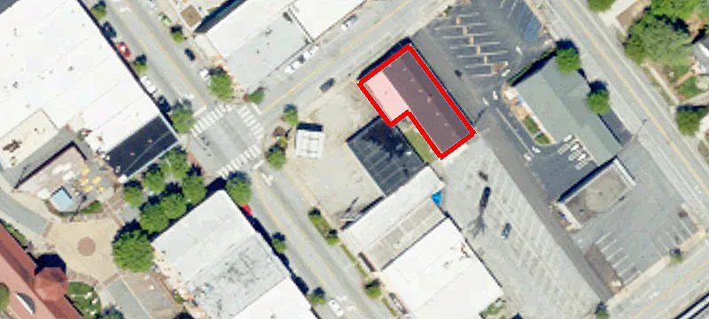 101 Main St