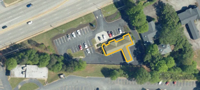 713 Wade Hampton Blvd