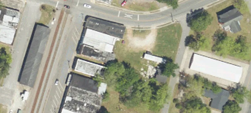 1166 Main St