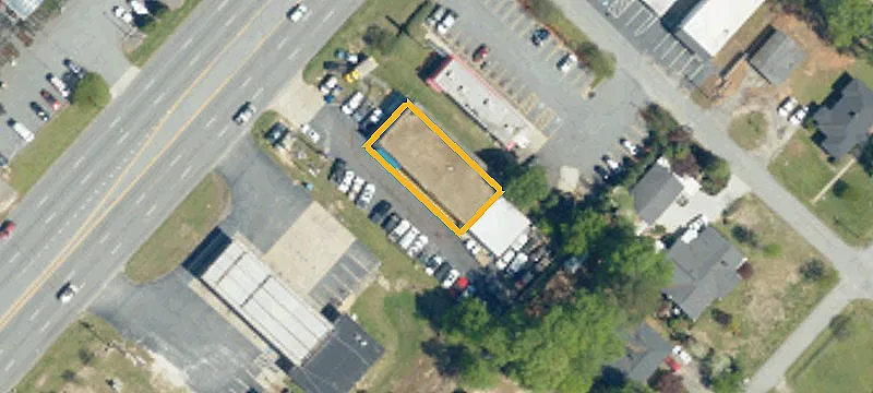 2918 Wade Hampton Blvd