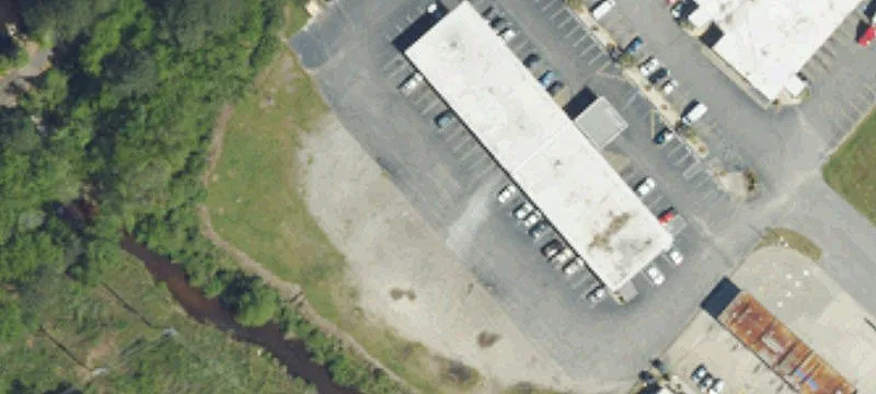 2204 Airport Blvd