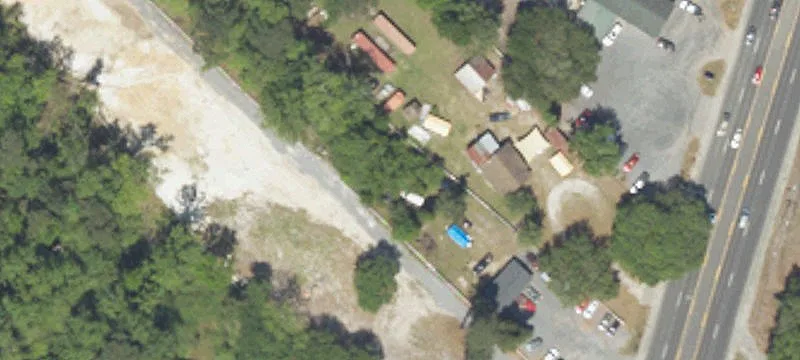 3433 Live Oak Dr