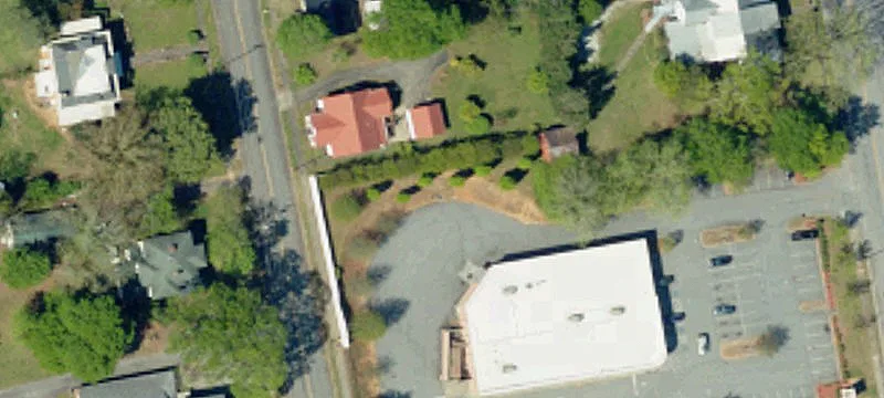 118 Main St