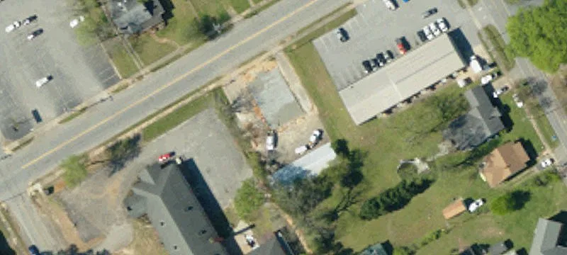 305 Cherokee St
