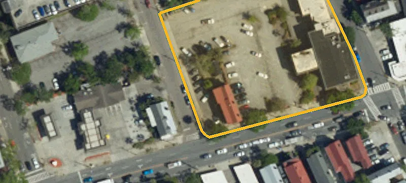 240 Calhoun St