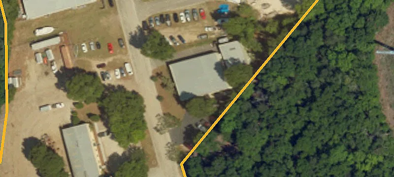 490 Deanna Ln