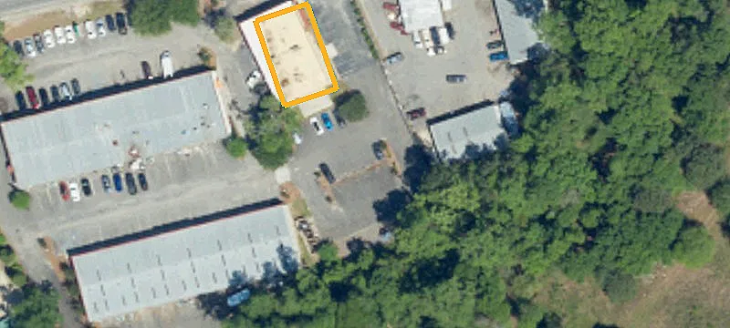 2143 Main St