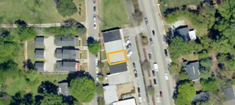 305 Main St