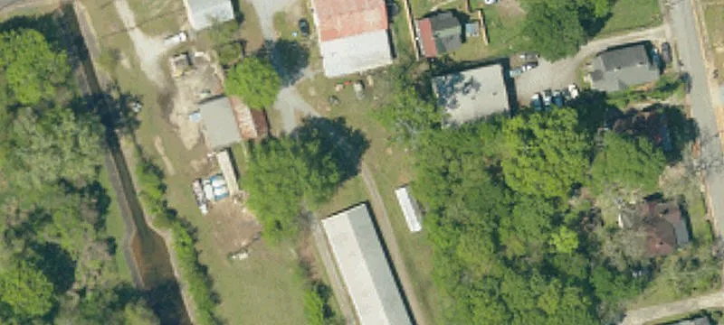 401 Bleckley St