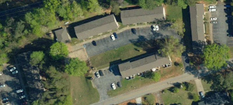 1000 Hillsborough Dr