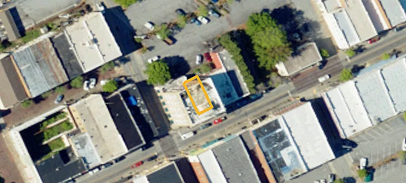 1307 Main St
