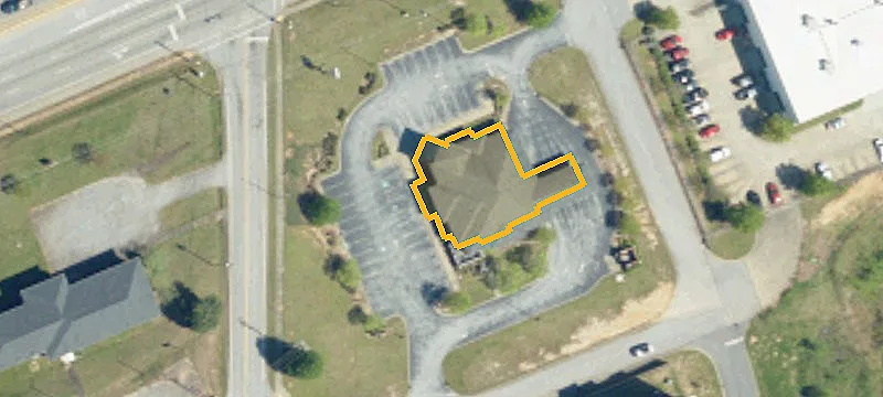 655 Wade Hampton Blvd