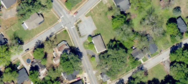 1111 Edgefield St