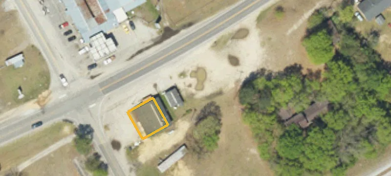 2589 Hwy 1st N