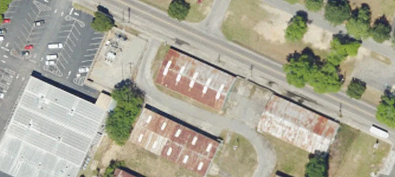 Railroad Ave