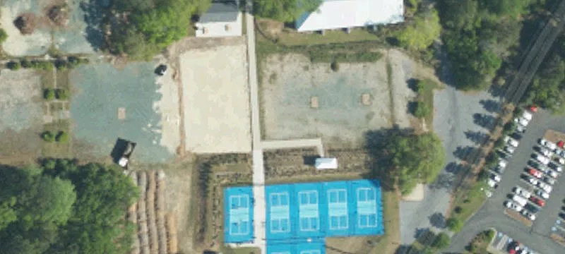 97 Hawthorn Dr