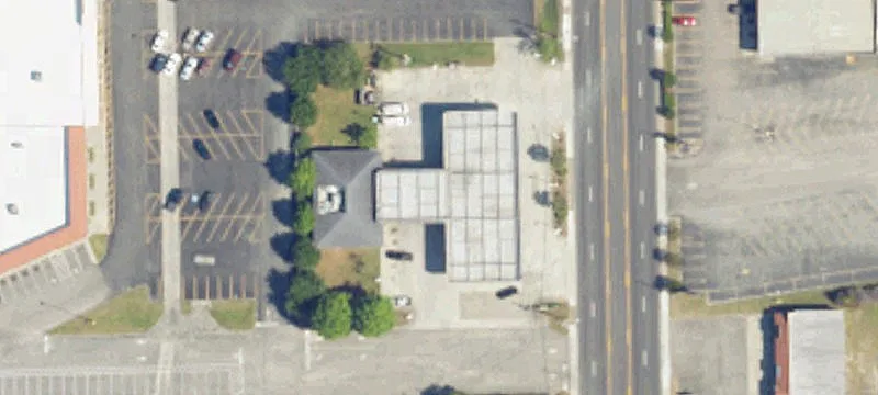 1211 Fraser St