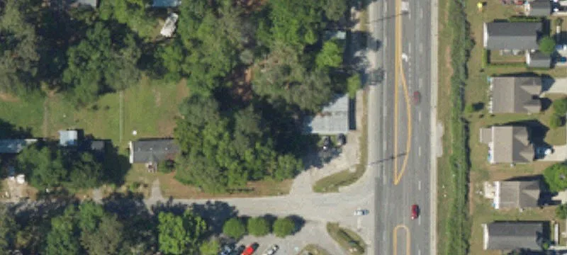 596 Paris Ave