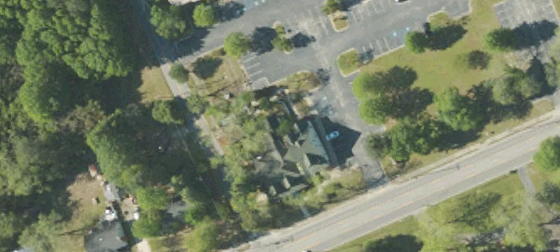 301 Columbia Ave