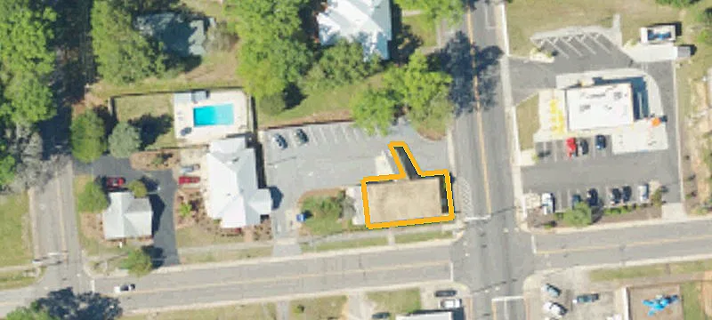 301 Main St