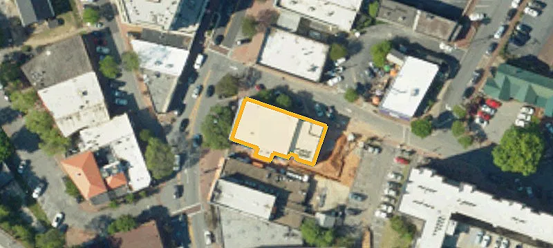 370 College Ave