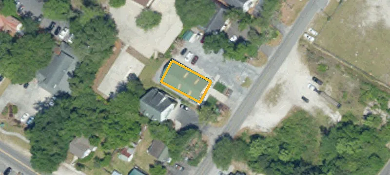 406 Gum St