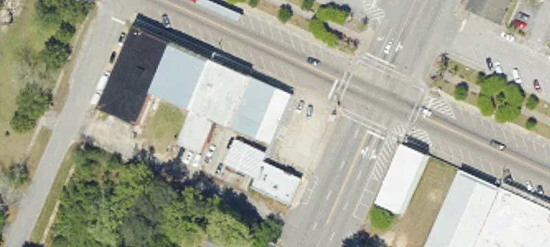 105 Railroad Ave