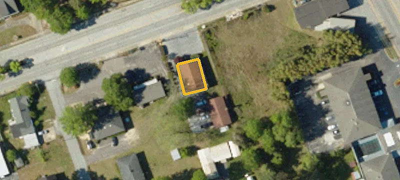 2720 Main St