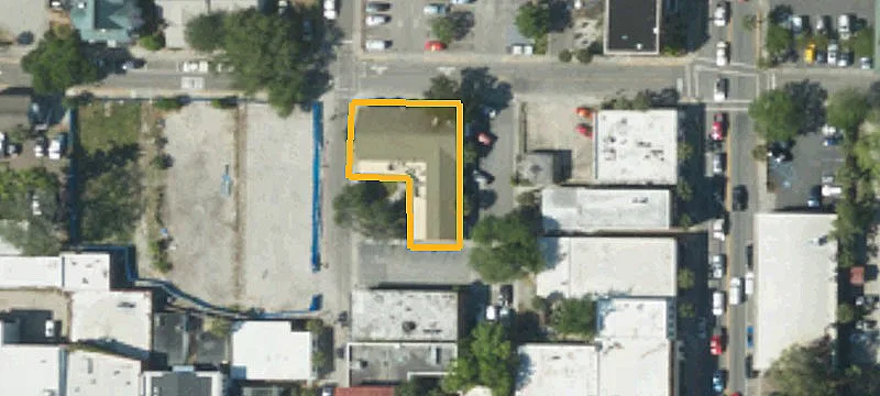 221 Scott St