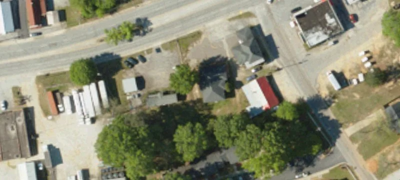 2518 Main St