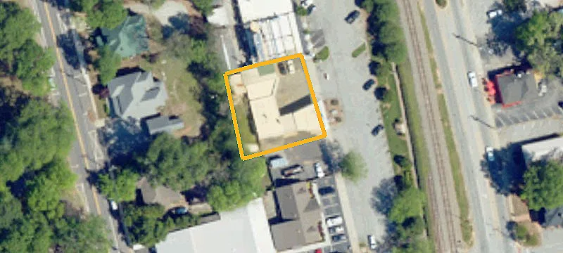 136 Main St