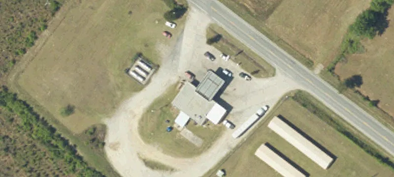 1883 Old Hwy 6th 6