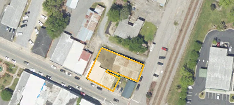 330 Main St