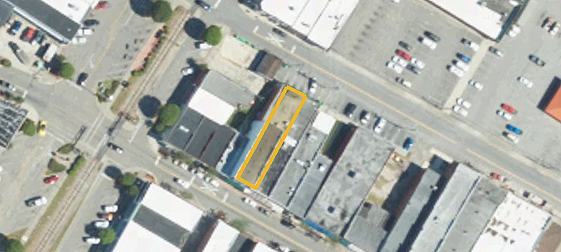 4111 Main St