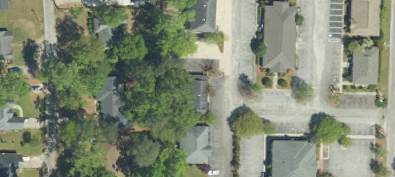 1513 Heritage Ln