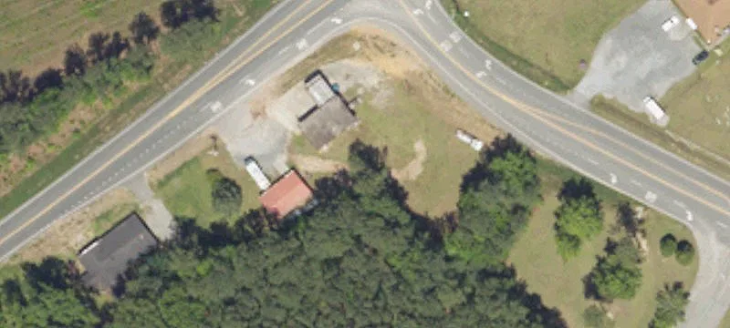 2053 Hwy 17a