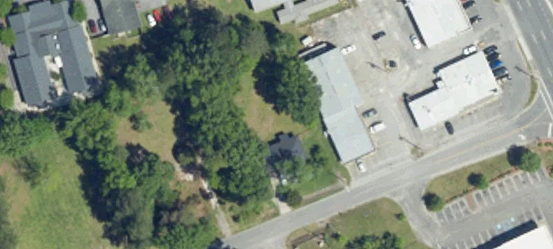 104 Farm Rd