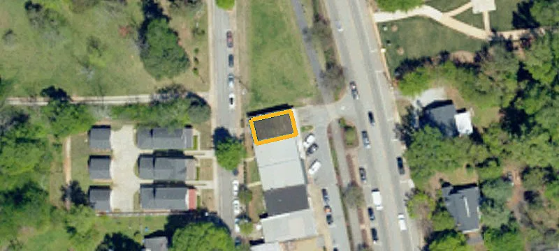 303 Main St