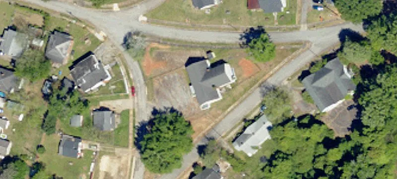 325 Elm St