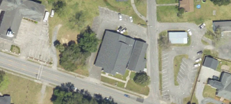 300 Main St