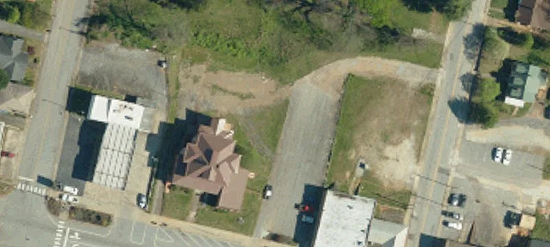 112 Main St