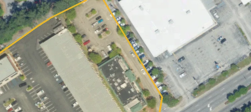 1206 Main St