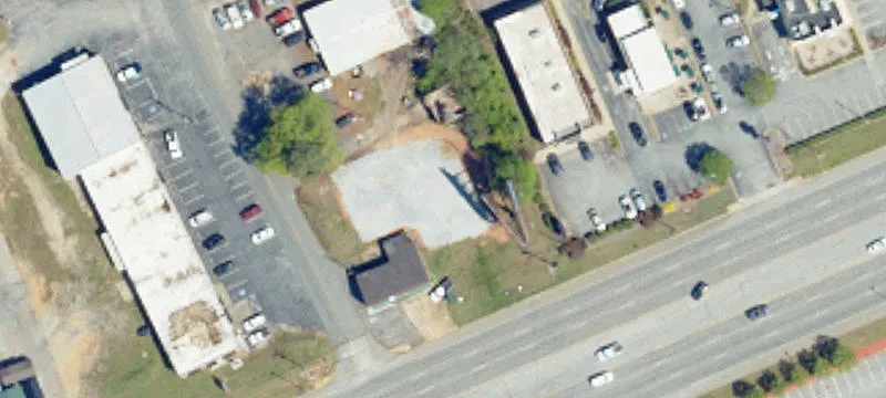 1386 Wade Hampton Blvd