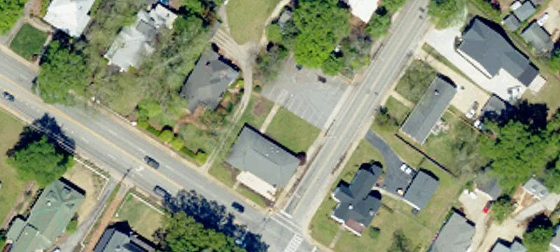 400 Main St